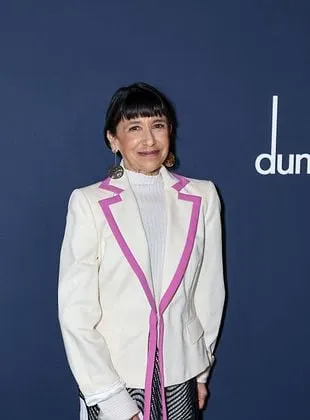 Kathryn Hunter - Atriz, 9 de abril de 1957