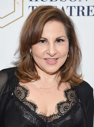 Kathy Najimy - Atriz, Produtor Executivo, 6 de fevereiro de 1957