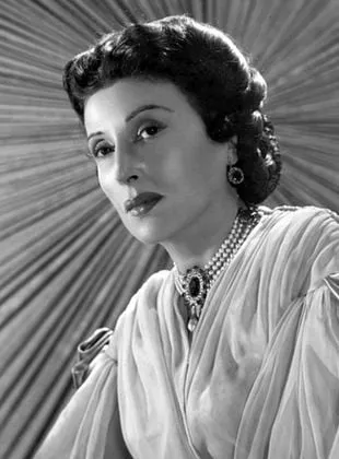 Katina Paxinou - 17 de dezembro de 1900, 22 de fevereiro de 1973