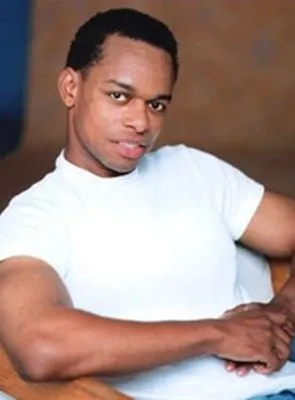 Kedar Brown - Ator, 1 de abril de 1968