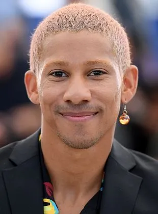 Keiynan Lonsdale - Ator, 19 de dezembro de 1991