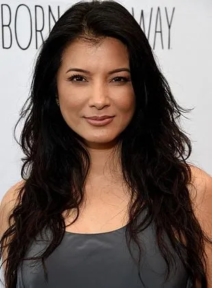 Kelly Hu - Atriz, 13 de fevereiro de 1968