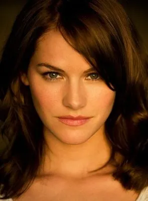 Kelly Overton - Ator, 28 de agosto de 1978
