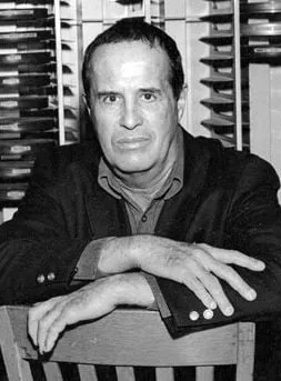 Kenneth Anger - 3 de fevereiro de 1927, 24 de maio de 2023