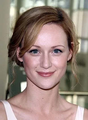 Kerry Bishe - Atriz, 1 de maio de 1984