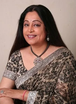 Kiron Kher - Atriz, 14 de junho de 1955