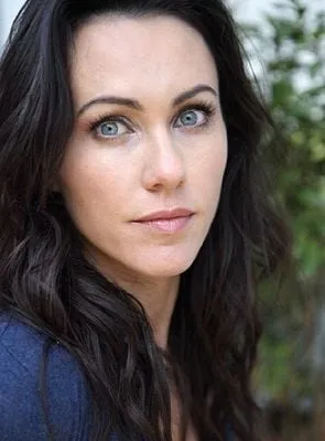 Kirsty Mitchell - Atriz, 28 de junho de 1974