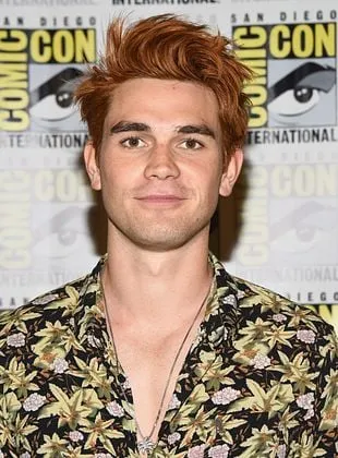 K.J. Apa - Ator, Produtor Executivo, 17 de junho de 1997