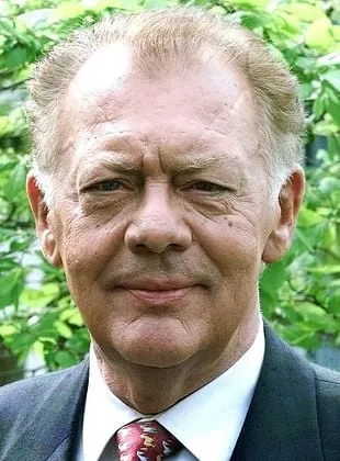 Klausjürgen Wussow - Ator, 30 de abril de 1929, 19 de junho de 2007