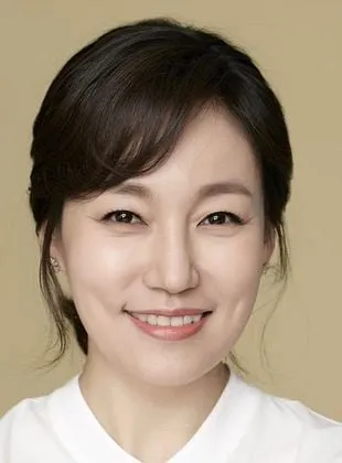 Kyung Jin - Ator, 27 de março de 1972