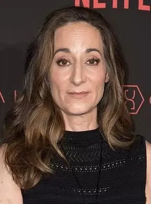 Laeta Kalogridis - Roteirista, Produtor Executivo, Creator/Showrunner, 30 de agosto de 1965