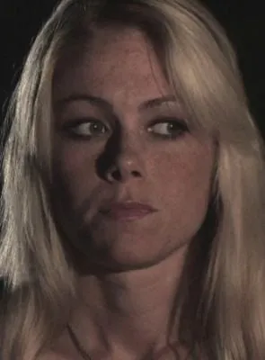 Lara Adkins - 31 de agosto de 1980