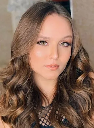 Larissa Manoela - Atriz, 28 de dezembro de 2000