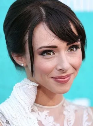 Lauren McKnight - Atriz, 3 de outubro de 1988