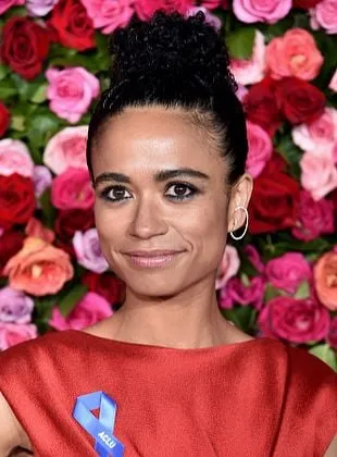 Lauren Ridloff - Atriz, 6 de abril de 1978