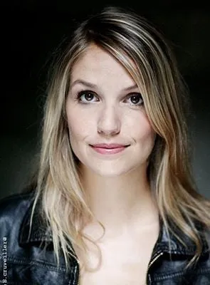 Laurence Arné - 4 de fevereiro de 1982