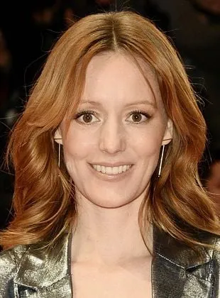 Lavinia Wilson - Atriz, 8 de março de 1980