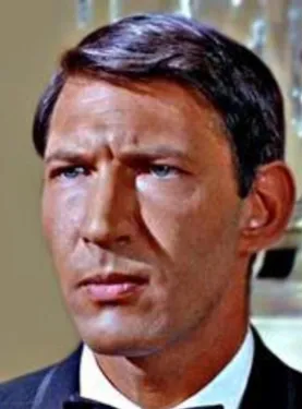 Lawrence Montaigne - Ator, 26 de fevereiro de 1931, 17 de março de 2017