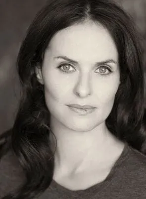 Leanne Best - Atriz, 15 de junho de 1979