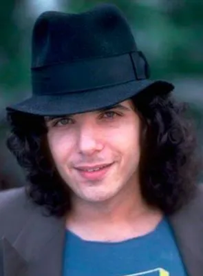 Lee Curreri - Ator, Compositor, Roteirista, 4 de janeiro de 1961