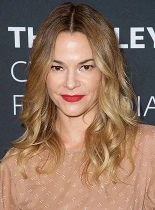 Leisha Hailey - Atriz, Produtor Executivo, 11 de julho de 1971