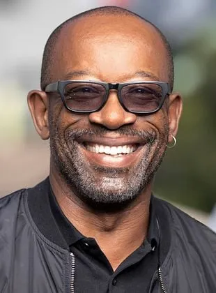 Lennie James - Ator, Creator/Showrunner, Diretor, 11 de outubro de 1965