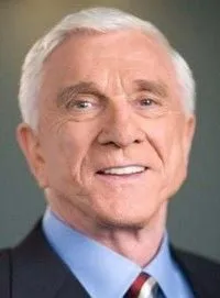 Leslie Nielsen - Ator, Produtor Executivo, 11 de fevereiro de 1926, 28 de novembro de 2010