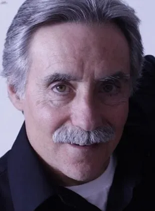 Lewis John Carlino - Roteirista, Diretor, Autor da obra original, 1 de janeiro de 1932, 17 de junho de 2020