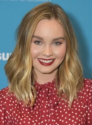 Liana Liberato - Atriz, 20 de agosto de 1995