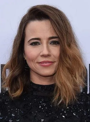 Linda Cardellini - Atriz, 25 de junho de 1975