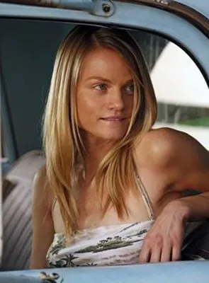 Lindsay Pulsipher - Atriz, 6 de maio de 1982