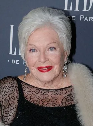 Line Renaud - Atriz, 2 de julho de 1928