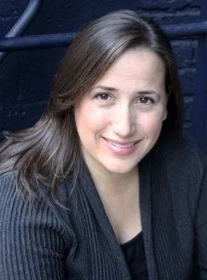 Lisa Ann Beley - 5 de agosto de 1975