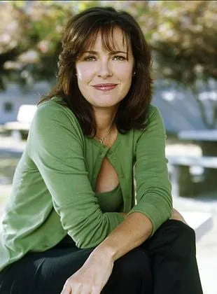 Lisa Darr - Atriz, 21 de abril de 1963