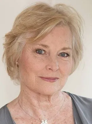 Lisa Harrow - 25 de agosto de 1943