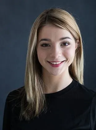 Lisa-Marie Koroll - Atriz, 26 de dezembro de 1997