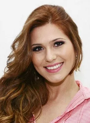 Lívia Andrade - 20 de junho de 1983