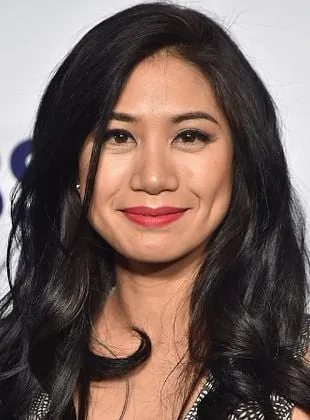 Liza Lapira - Atriz, 3 de dezembro de 1981