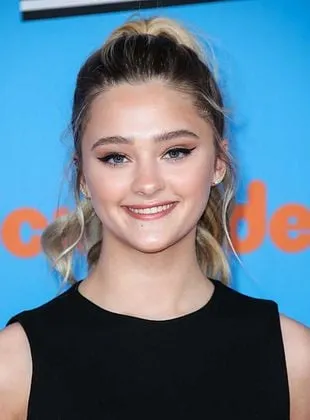 Lizzy Greene - Atriz, 1 de maio de 2003