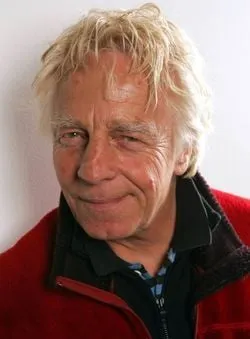 L.M. Kit Carson - Roteirista, Ator, Produtor Associado, 12 de agosto de 1941, 20 de outubro de 2014