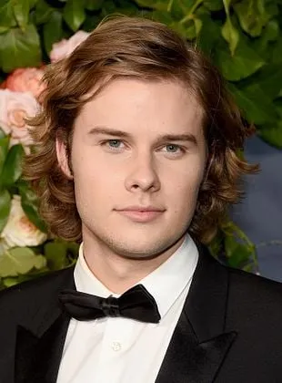 Logan Shroyer - Ator, 10 de março de 1999