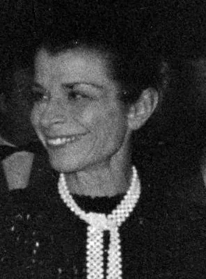 Lola Gaos - 2 de dezembro de 1921, 4 de julho de 1993