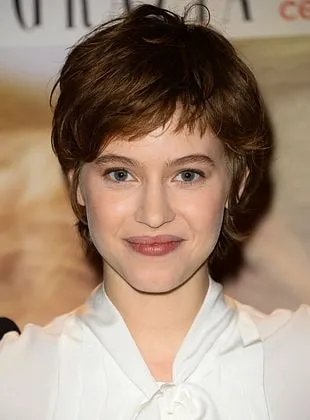 Lou de Laâge - Atriz, 27 de abril de 1990