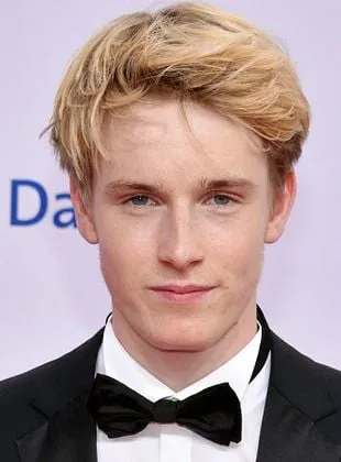 Louis Hofmann - Ator, 3 de junho de 1997