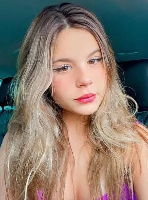 Luara Fonseca - 19 de fevereiro de 2005