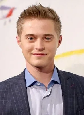 Lucas Grabeel - Ator, 23 de novembro de 1984
