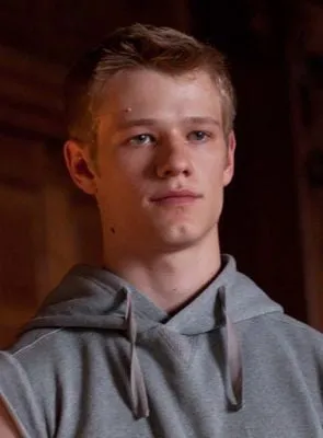 Lucas Till - Ator, 10 de agosto de 1990