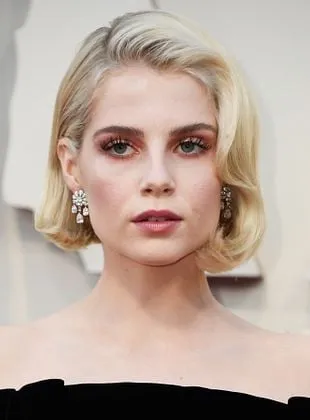 Lucy Boynton - Atriz, 17 de janeiro de 1994