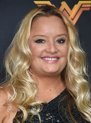 Lucy Davis - Atriz, 17 de fevereiro de 1973
