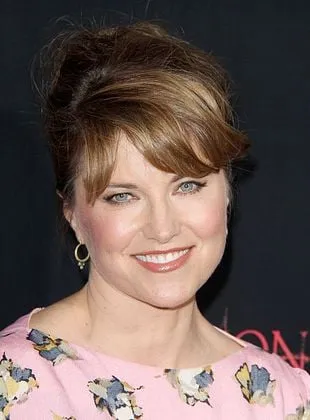 Lucy Lawless - Atriz, 29 de março de 1968